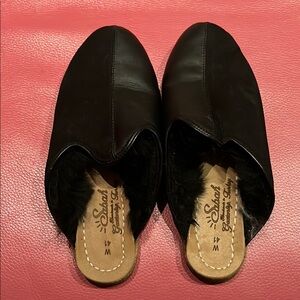 Sabah Black Leather Mules Classic Comfort